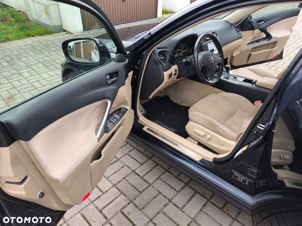 Lexus IS 250 F-Sport - 40