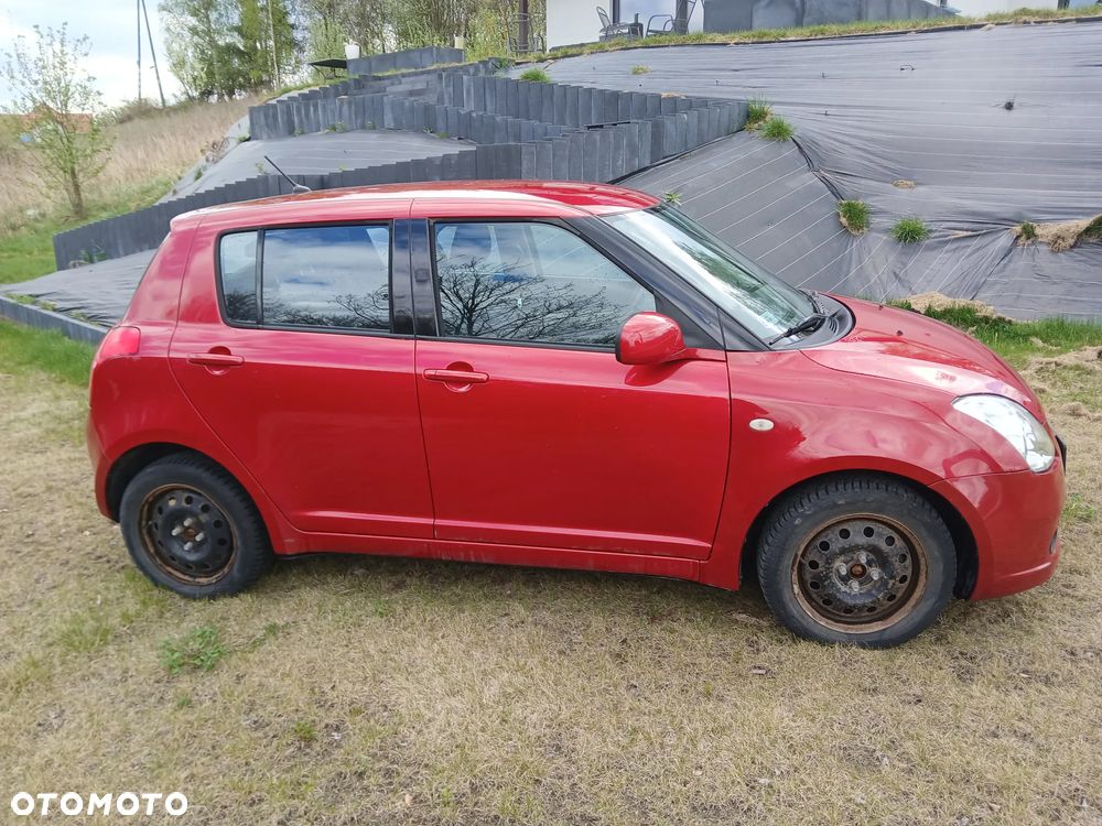 Suzuki Swift 1.3 4x4 Comfort - 2