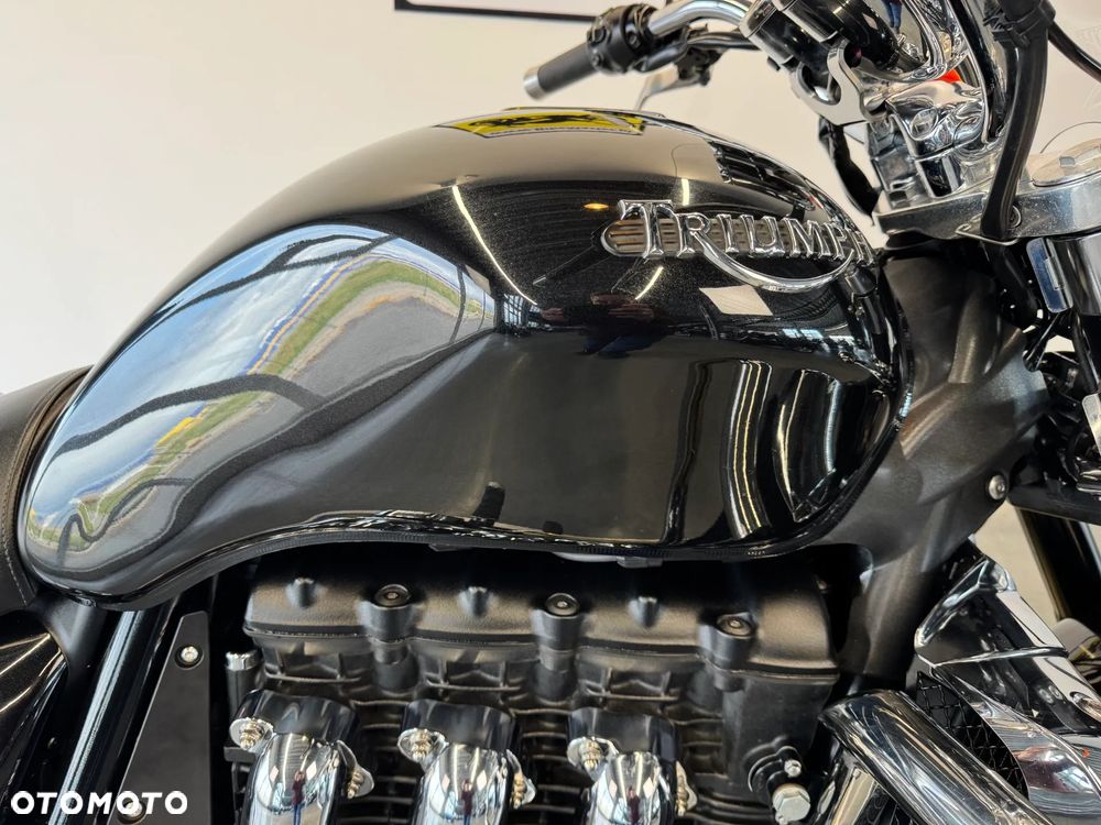 Triumph Rocket - 11