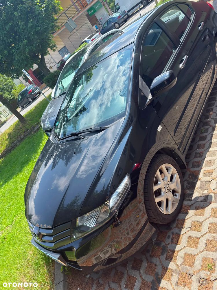 Honda City 1.4 Comfort - 1