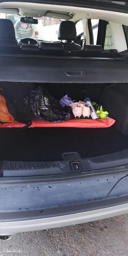 Ford Kuga 2.0 TDCi 2x4 Titanium - 3