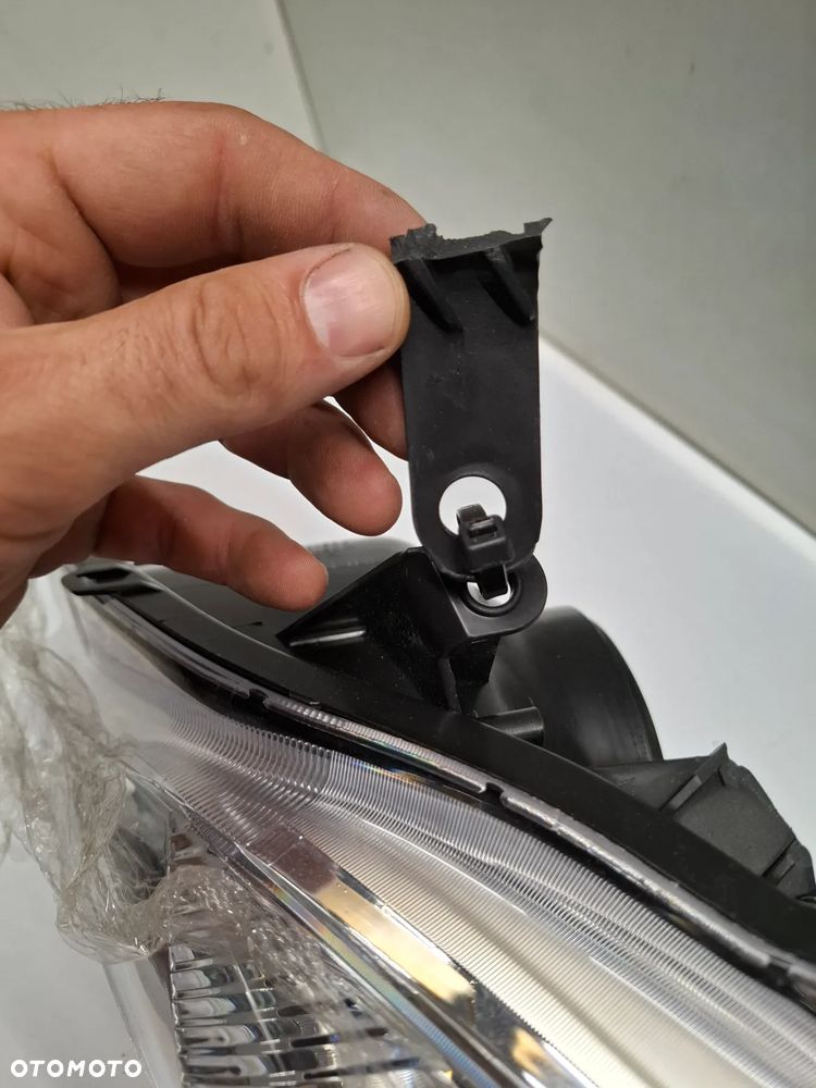 NOWA LAMPA LEWA PRZOD PRZEDNIA TOYOTA COROLLA SEDAN E15 07-13 SLASK WYSYLKA - 7