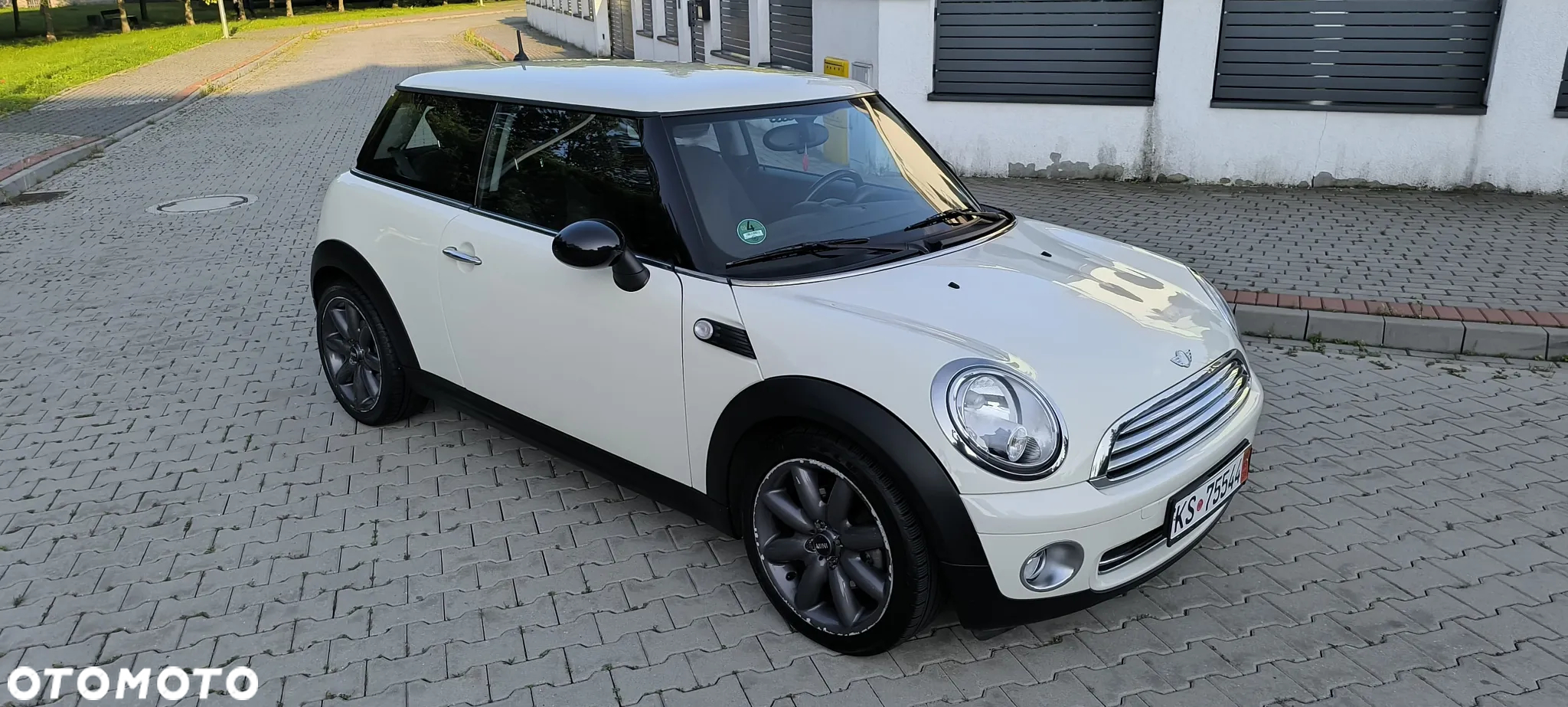 MINI ONE Standard - 22