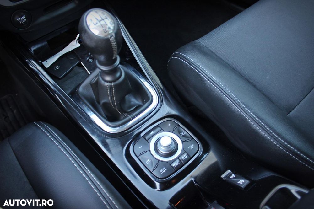 Renault Megane 1.5 dCi Expression - 12