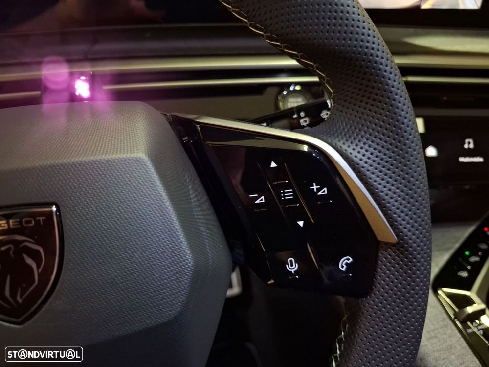 Peugeot 5008 1.6 Plug-in Hybrid Allure e-DCS7 - 19