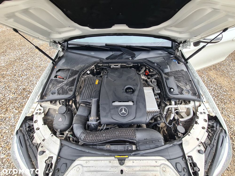 Mercedes-Benz Klasa C 180 7G-TRONIC - 29