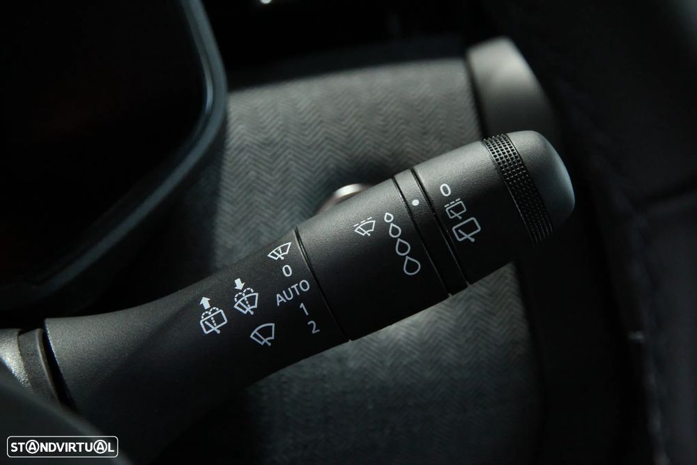 Renault Clio 1.0 TCe Techno Bi-Fuel - 19