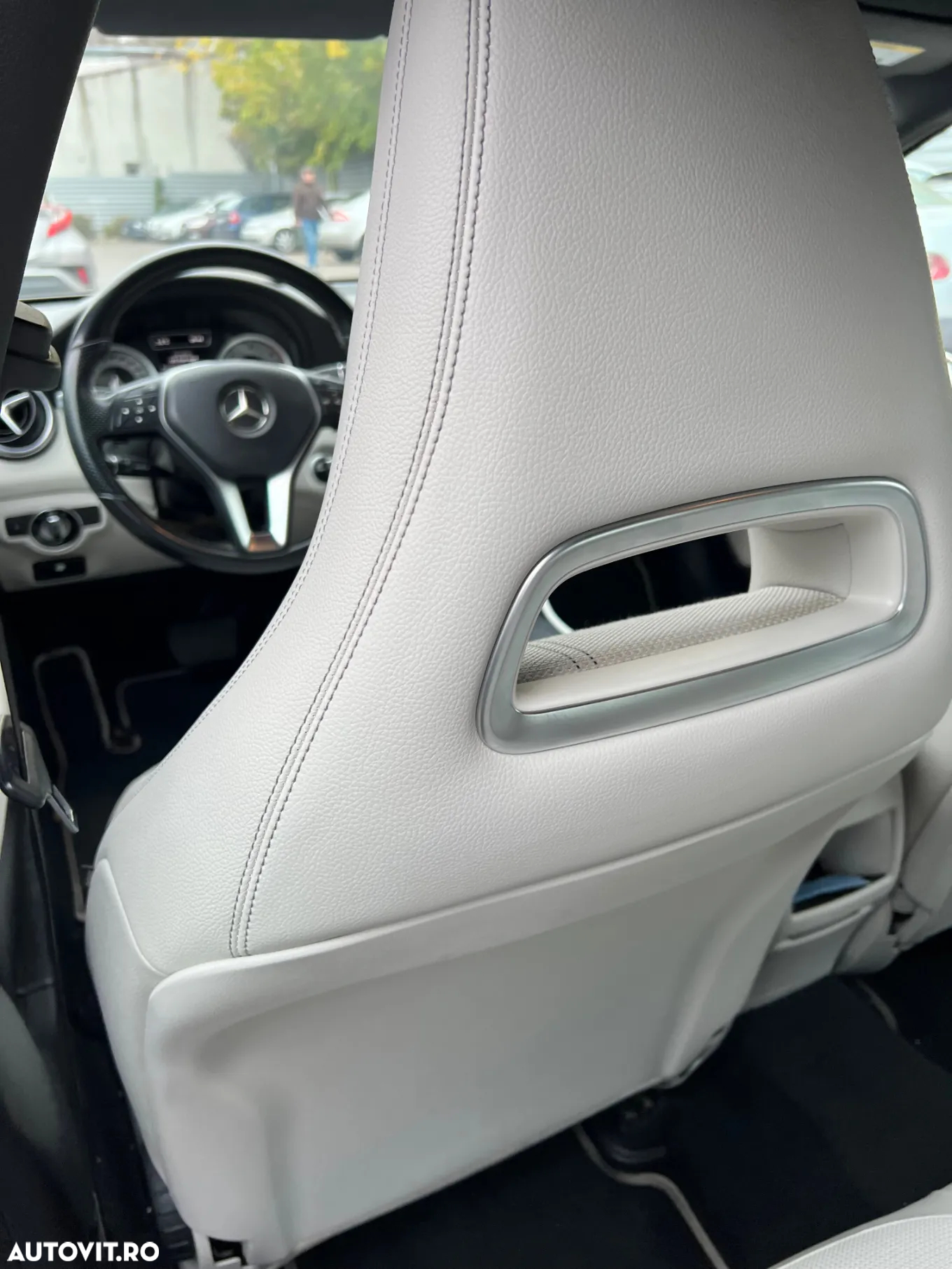 Mercedes-Benz A - 9
