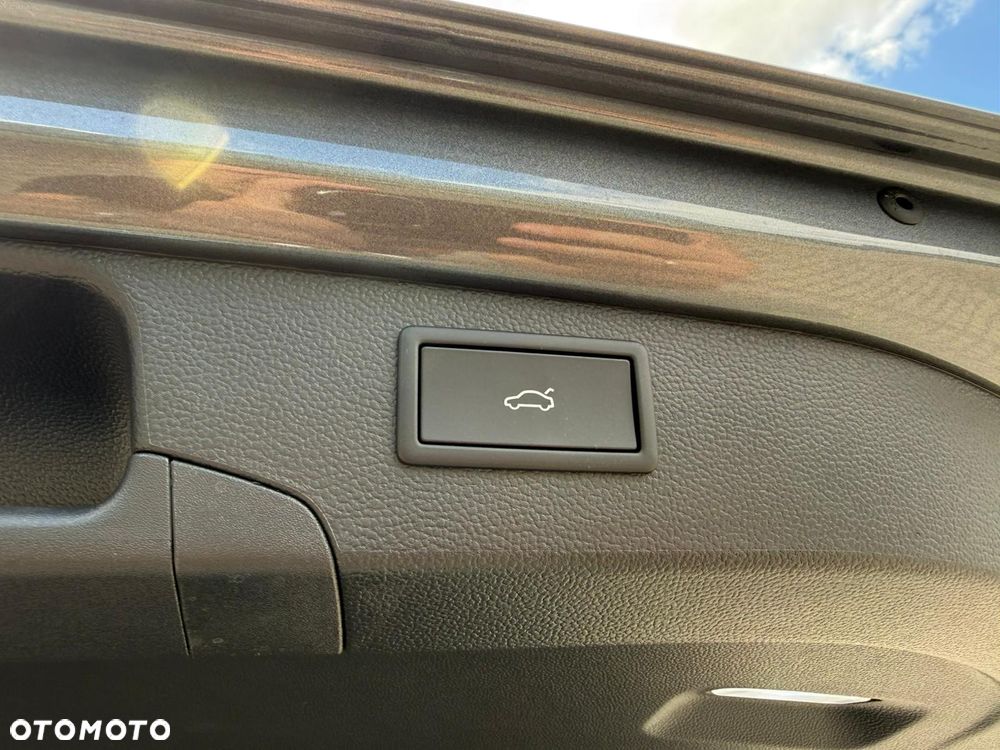 Volkswagen Passat - 18