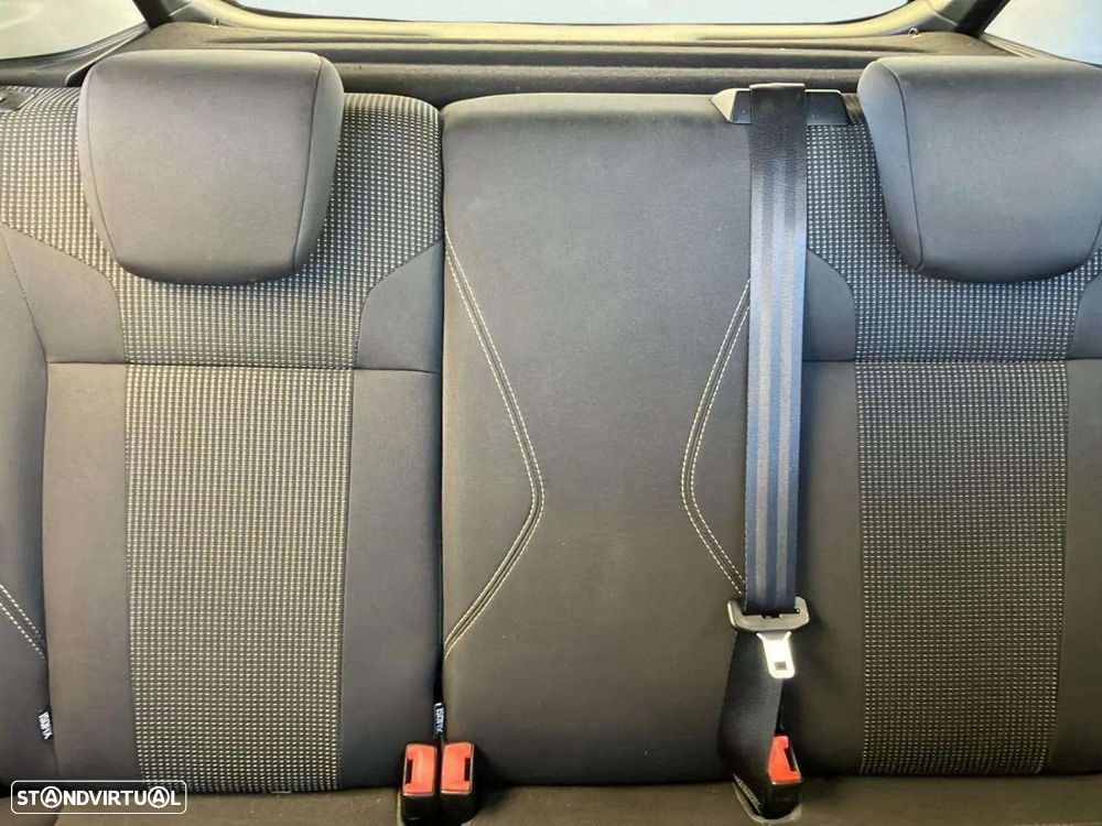 Ford Fiesta 1.0 EcoBoost Titanium - 17