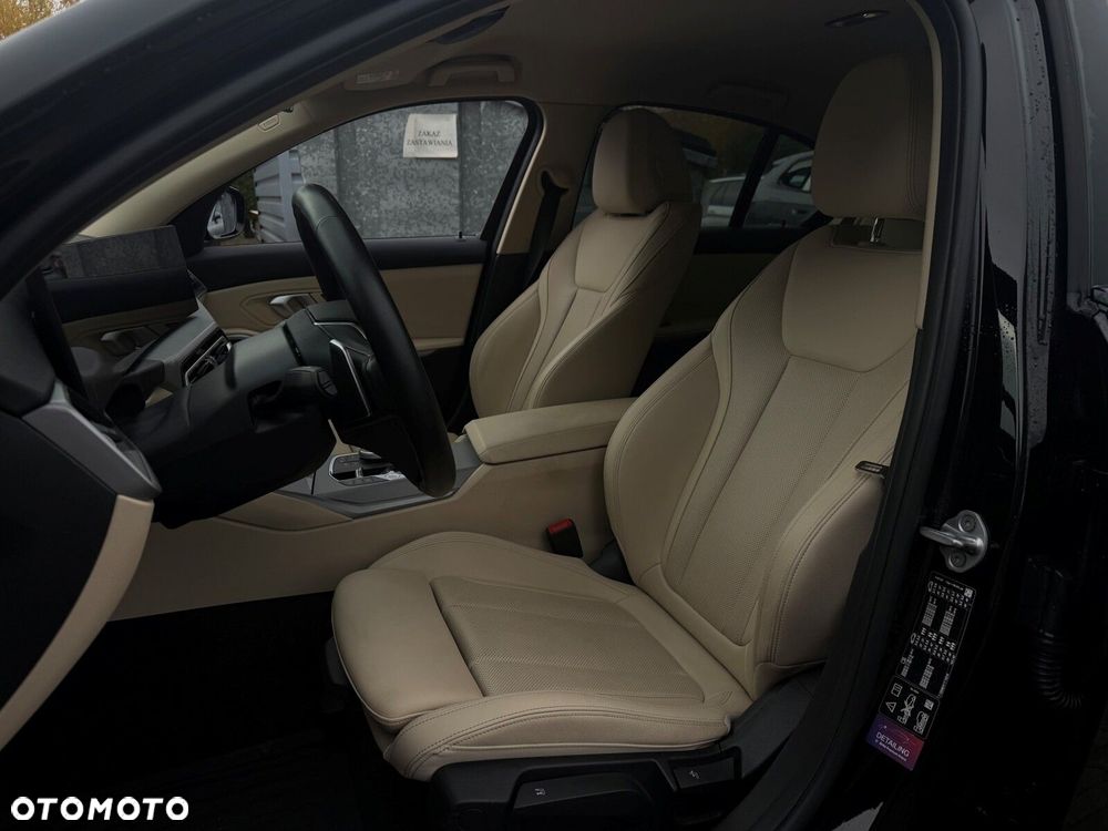 BMW Seria 3 330d xDrive MHEV Sport Line - 7