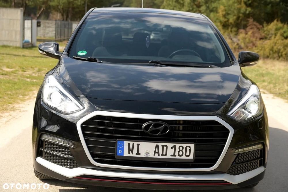 Hyundai i30 1.6 T GDI Turbo - 12