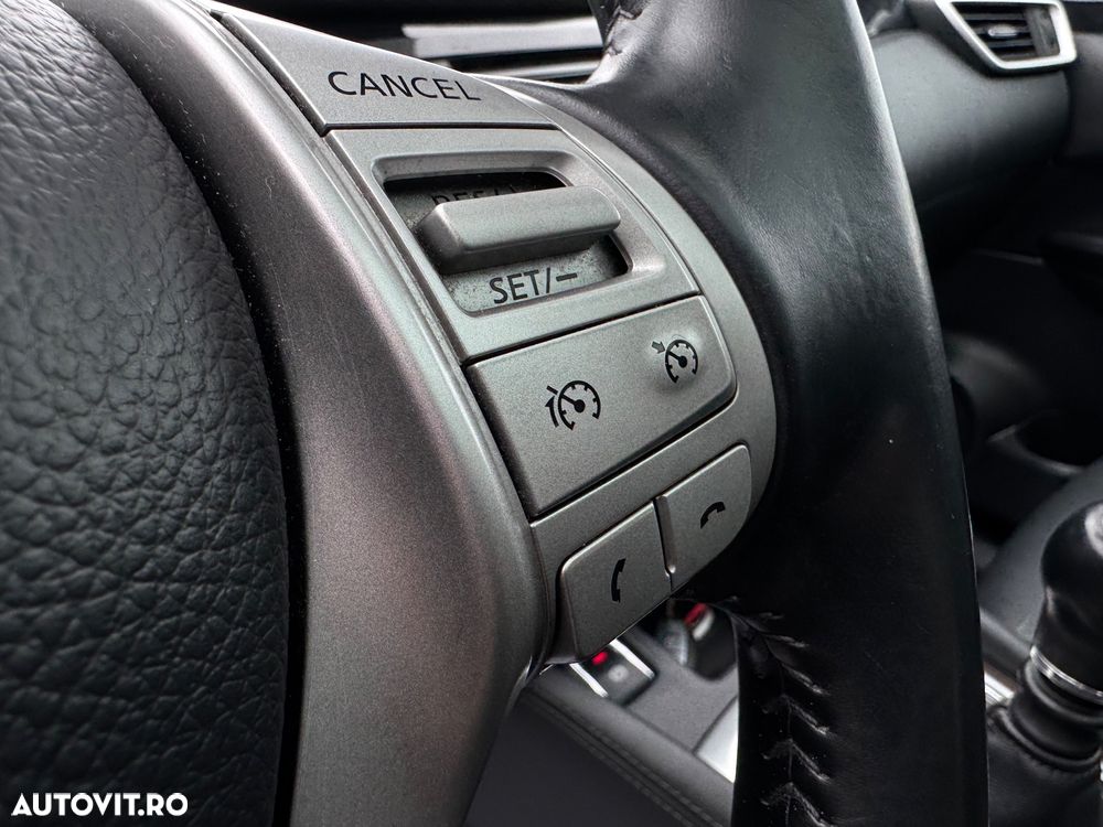 Nissan Qashqai 1.6 DCI TEKNA - 18