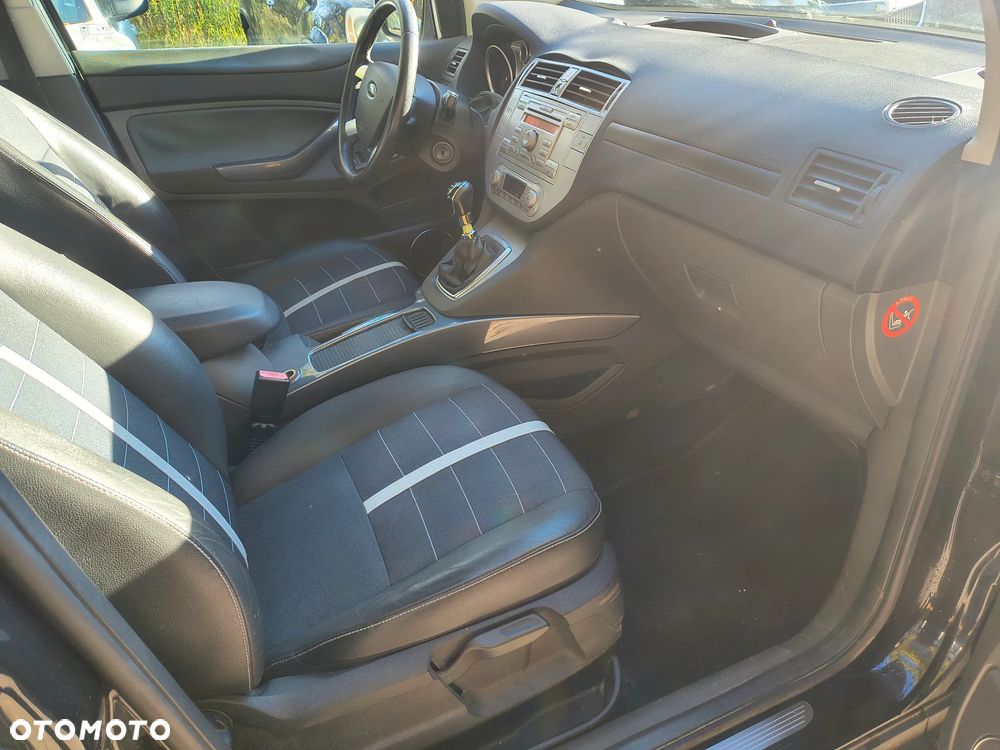 Ford Kuga 2.0 TDCi 4x4 Titanium - 30