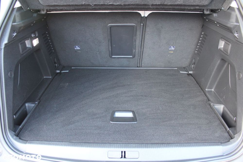 Peugeot 3008 1.2 PureTech Allure S&S EAT6 - 17