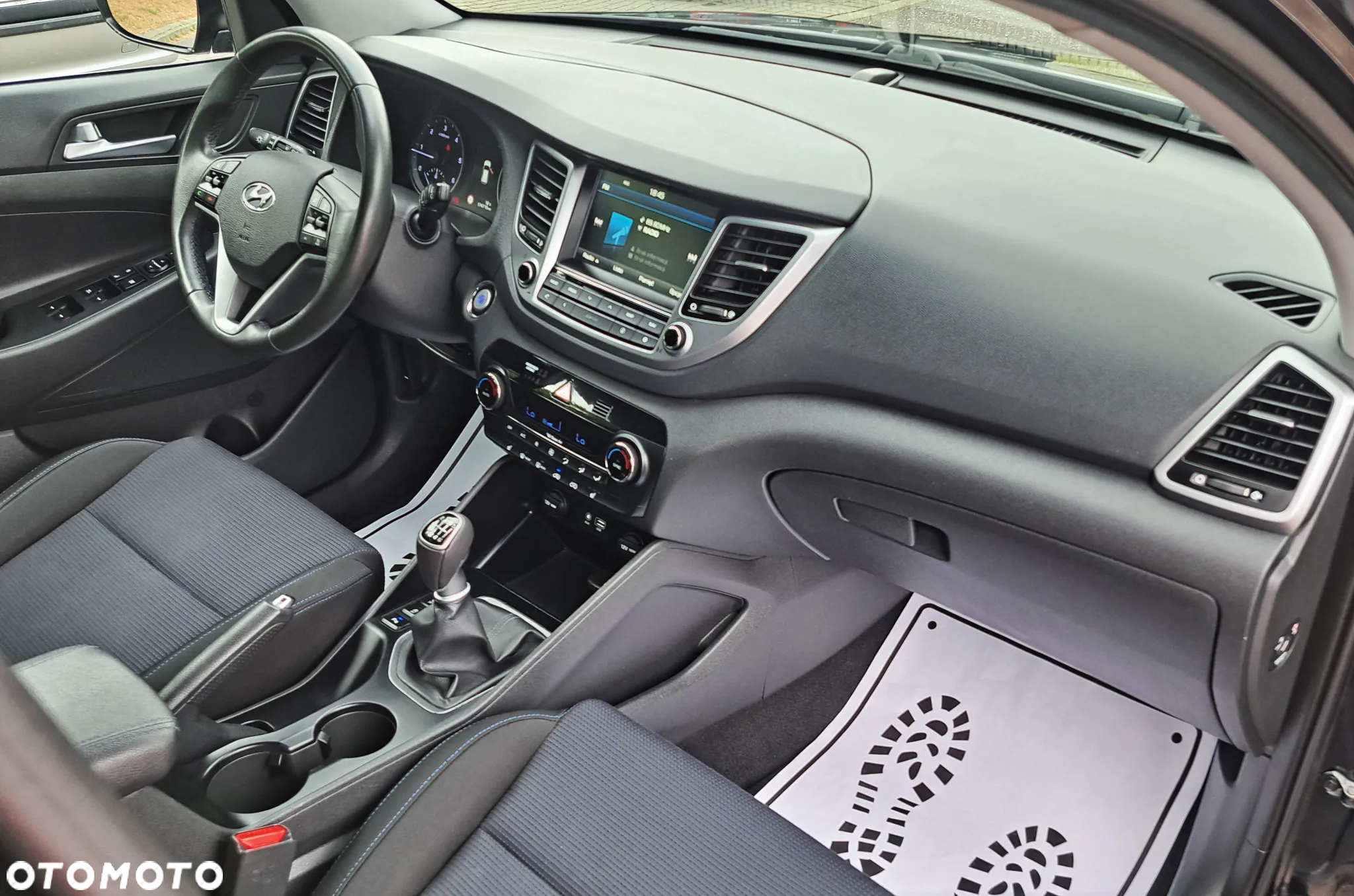 Hyundai Tucson 2.0 CRDi 2WD Style - 25