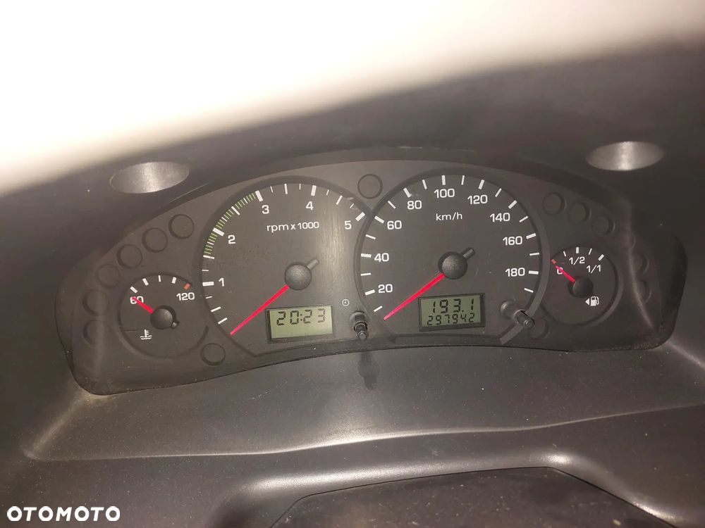 Ford Transit - 11