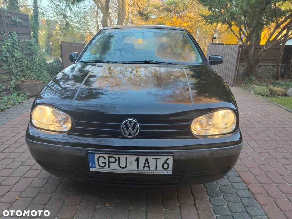 Volkswagen Golf - 2