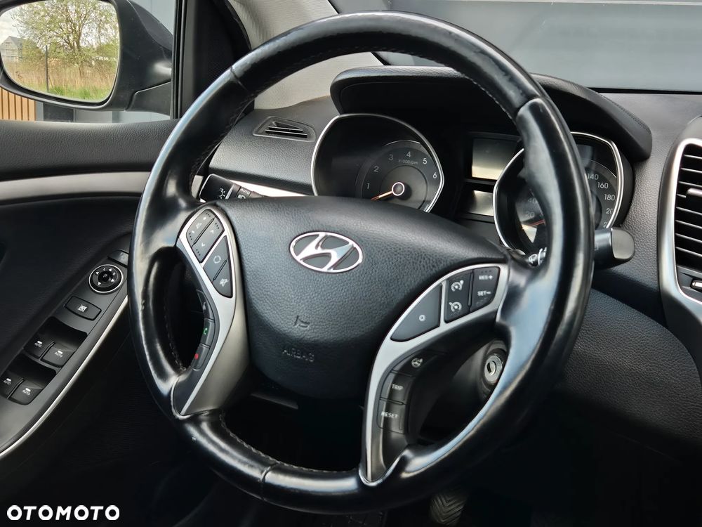 Hyundai i30 1.4 Premium - 14