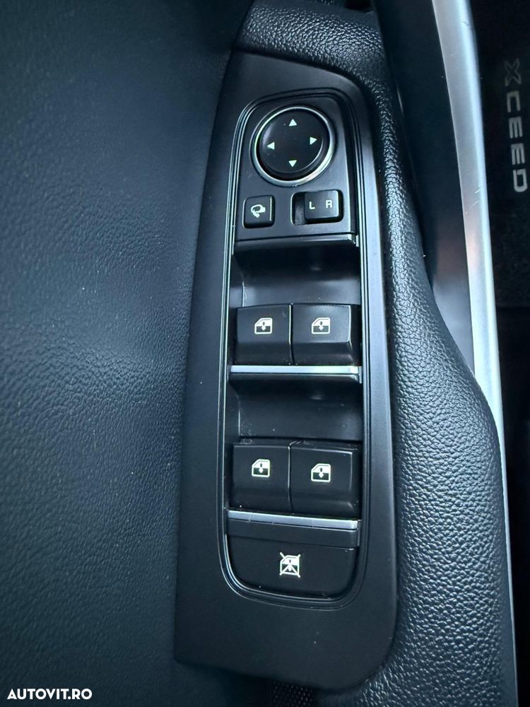 Kia XCeed 1.6 GDI 6DCT PHEV Vision - 26