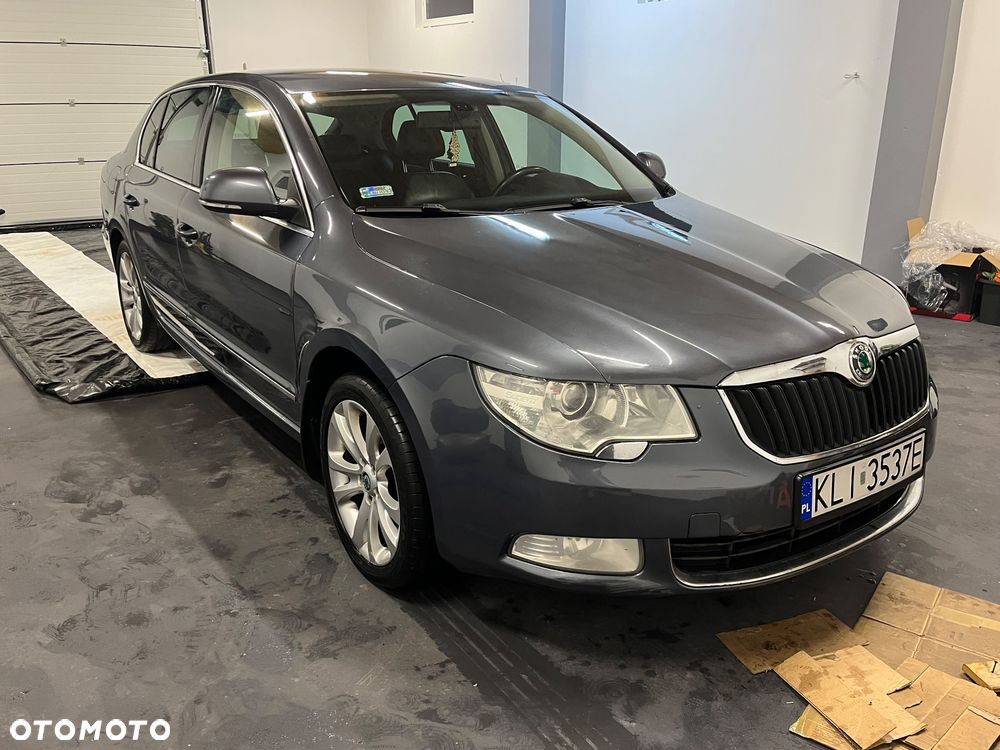 Skoda Superb 2.0 TDI PD Elegance - 1