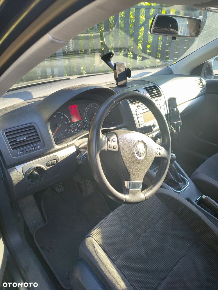 Volkswagen Jetta 1.9 TDI Comfortline - 6