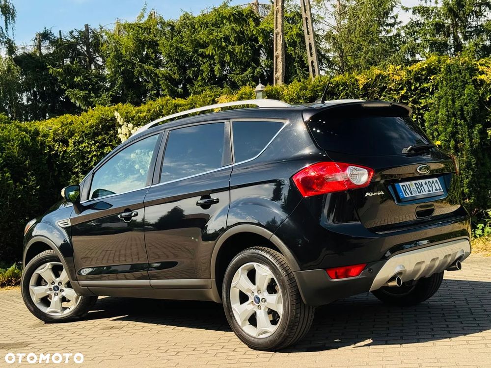 Ford Kuga 2.0 TDCi 4x4 Titanium - 28