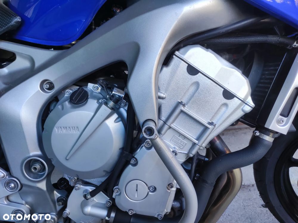 Yamaha FZ6 - 8