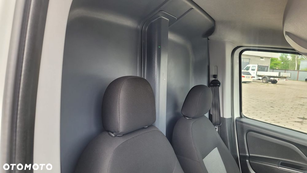 Fiat Doblo - 22