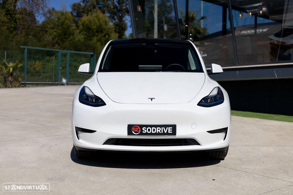 Tesla Model Y Standard RWD - 4