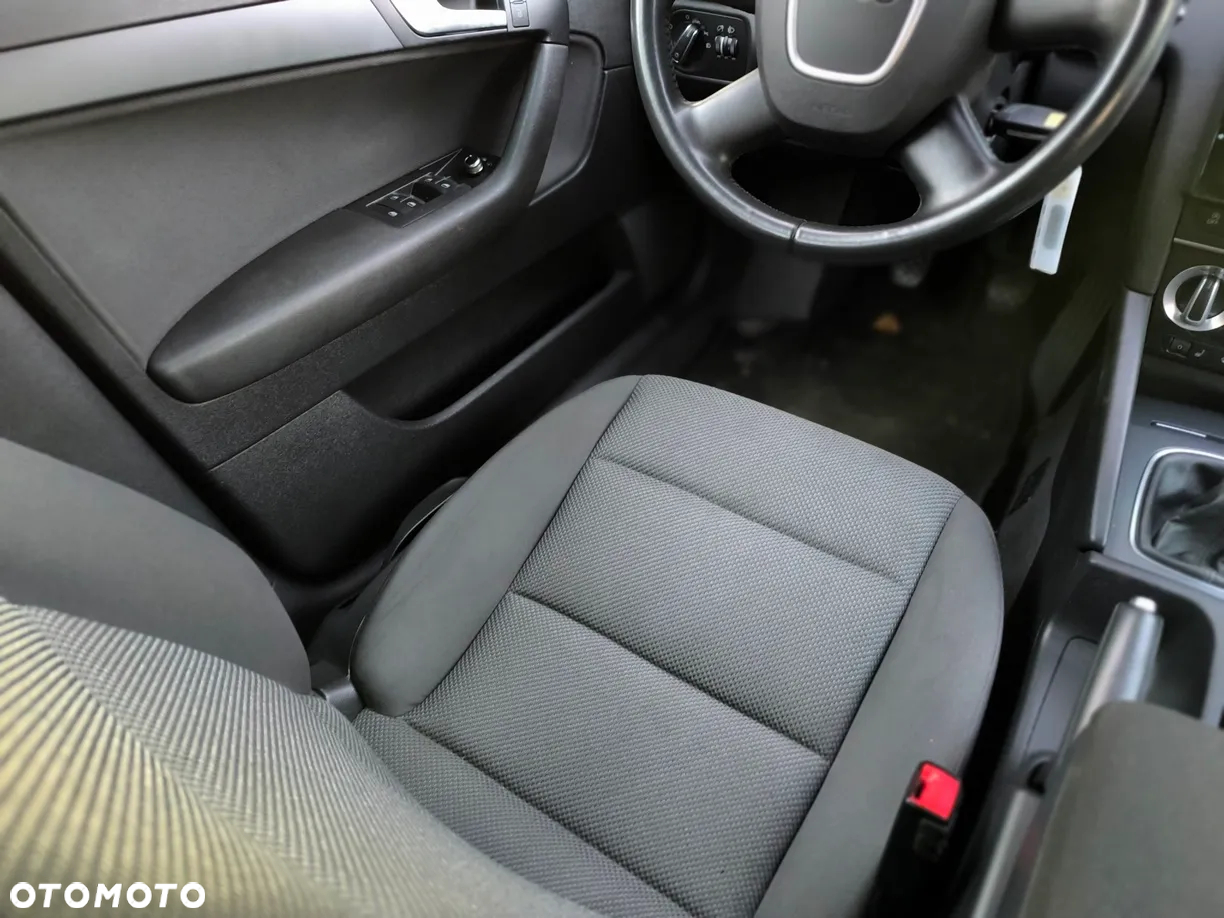 Audi A3 Sportback 1.6 TDI Ambiente - 7