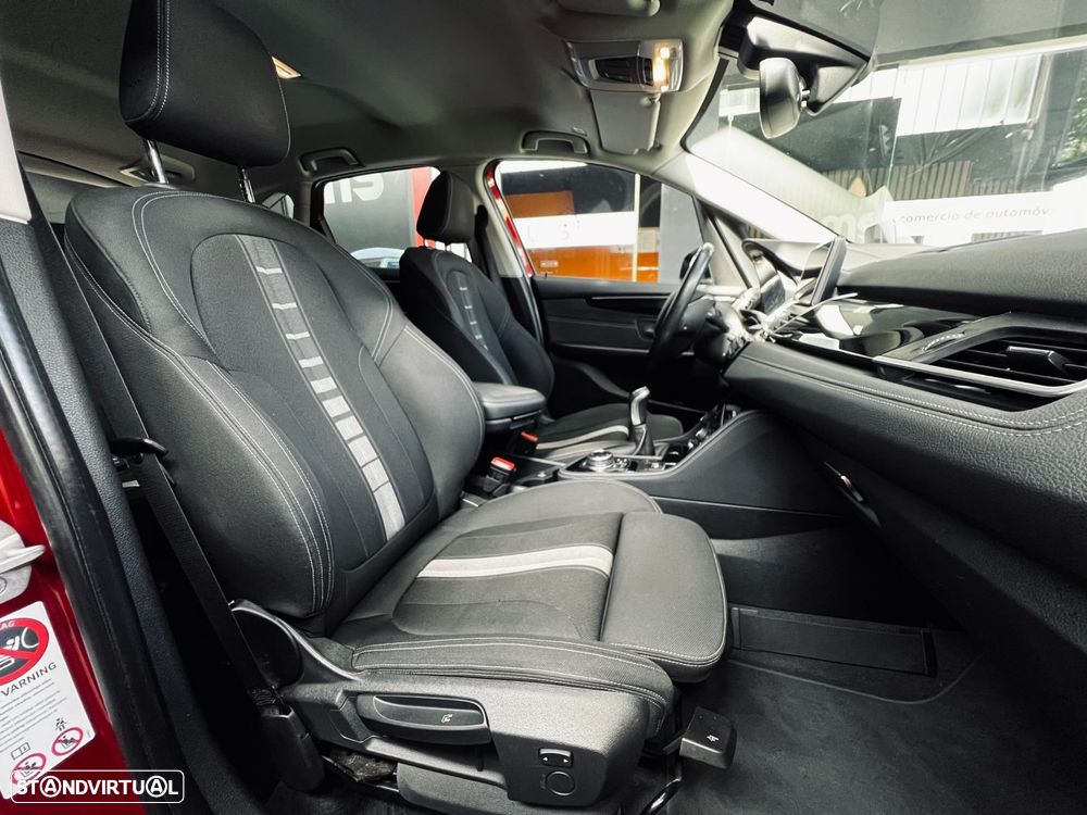 BMW 218 Active Tourer i Line Sport - 28