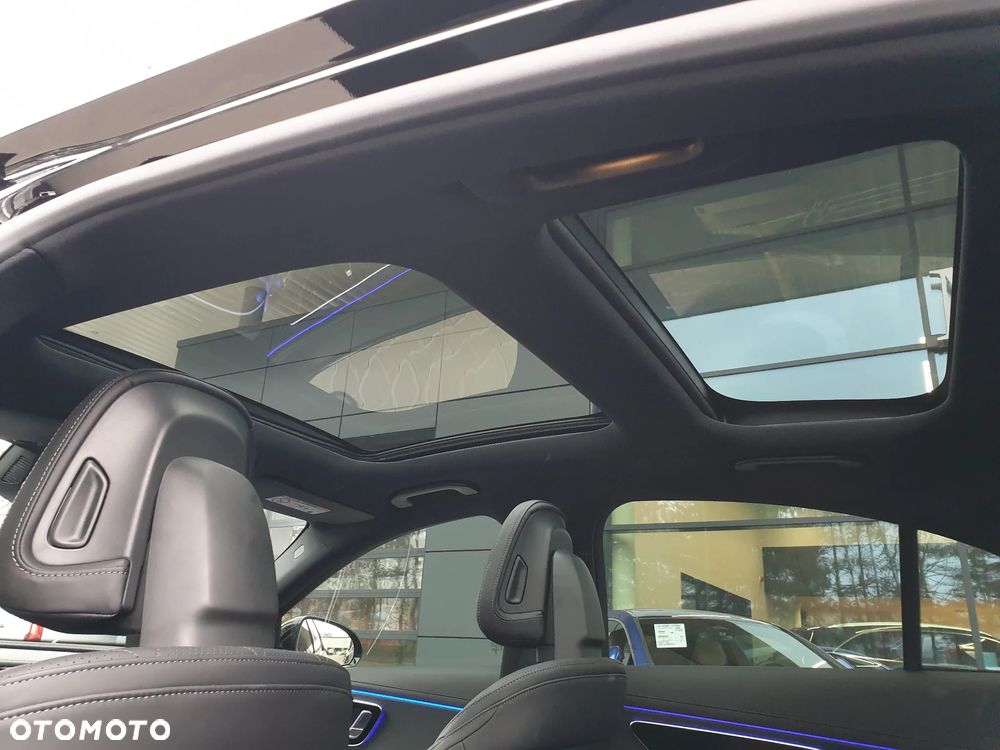 Mercedes-Benz Klasa E 220 d 4-Matic AMG - 12