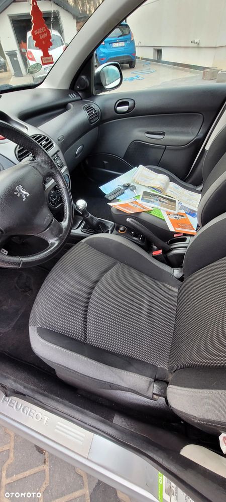 Peugeot 206 75 JBL - 26