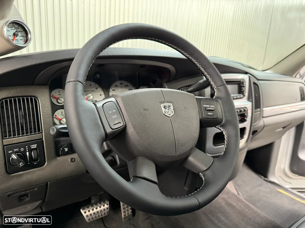 Dodge RAM - 32