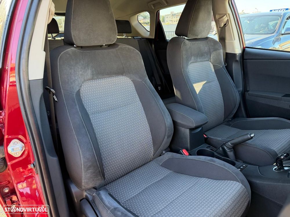 Toyota Auris 1.8 HSD Comfort +P.Sport+Navi - 16