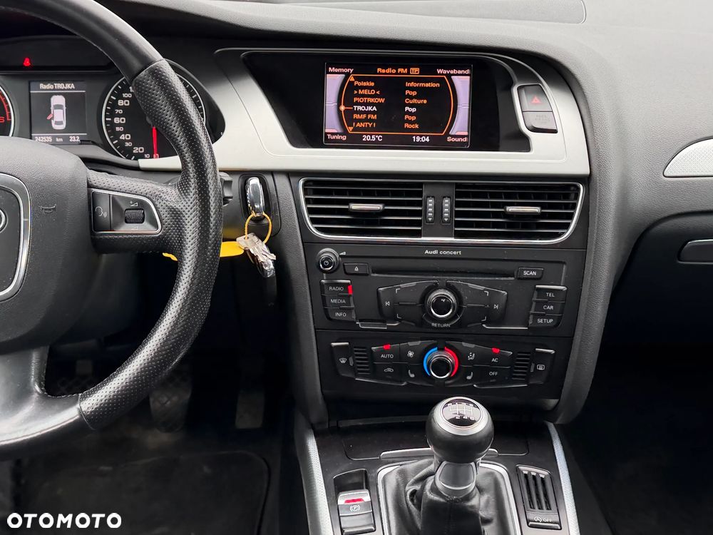Audi A4 Limousine 2.0 TDI DPF quattro Attraction - 27