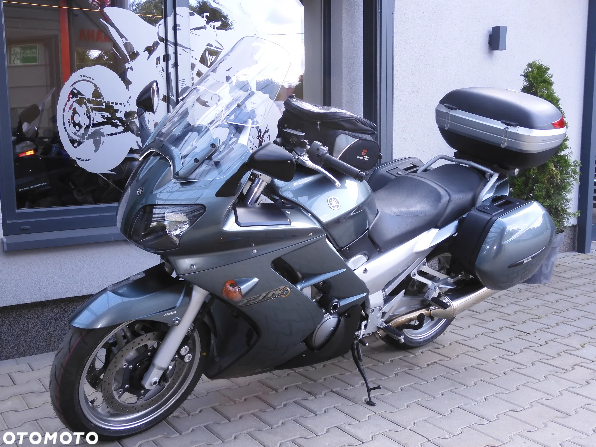 Yamaha FJR - 13