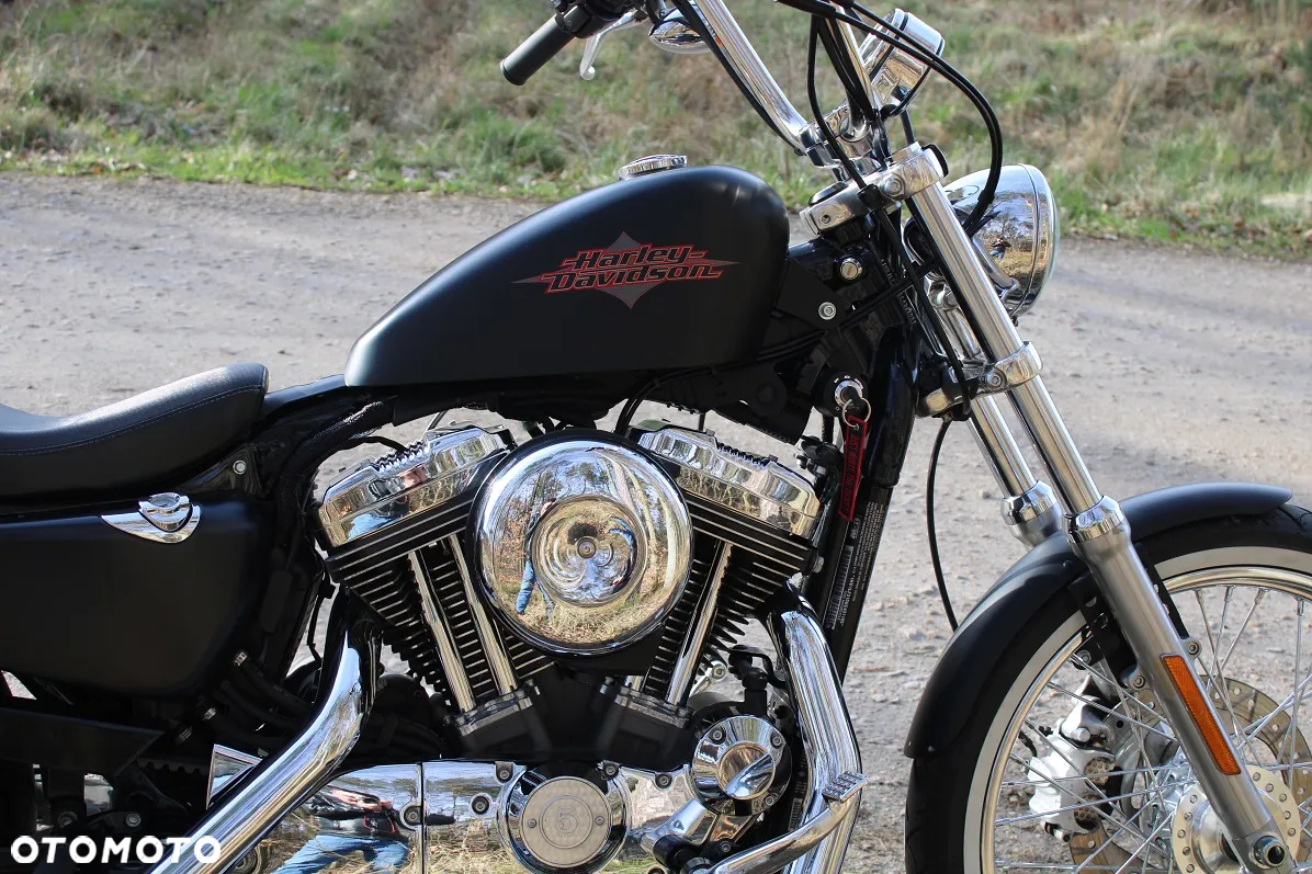 Harley-Davidson Sportster Seventy-Two - 12