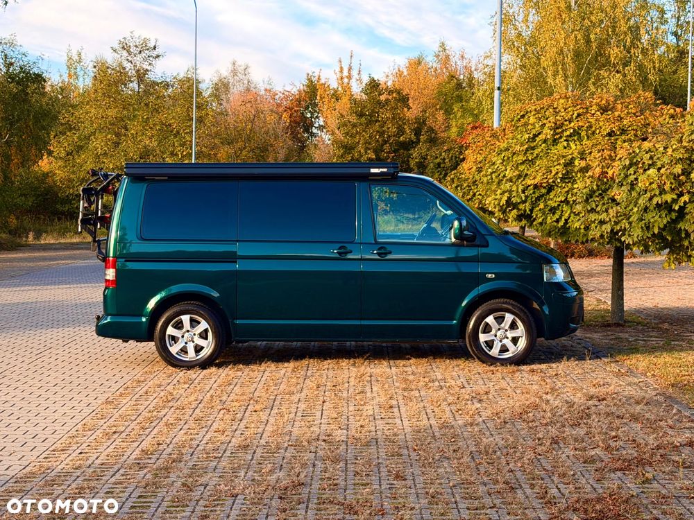 Volkswagen Multivan - 11