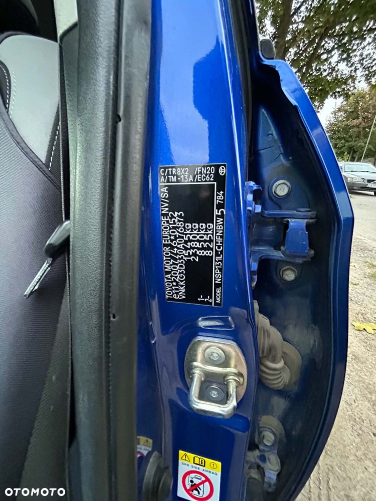 Toyota Yaris 1.5 Premium - 2