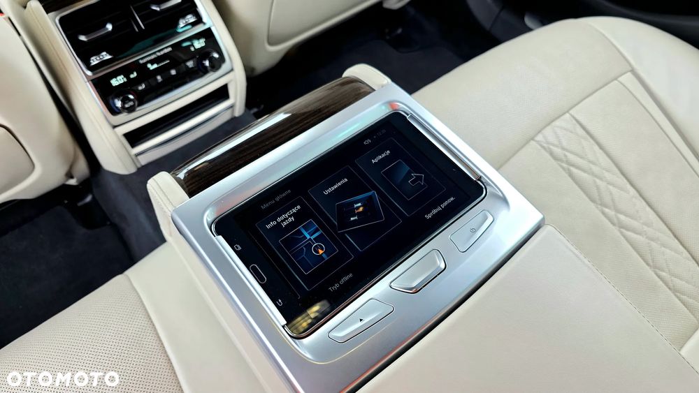 BMW Seria 7 - 33