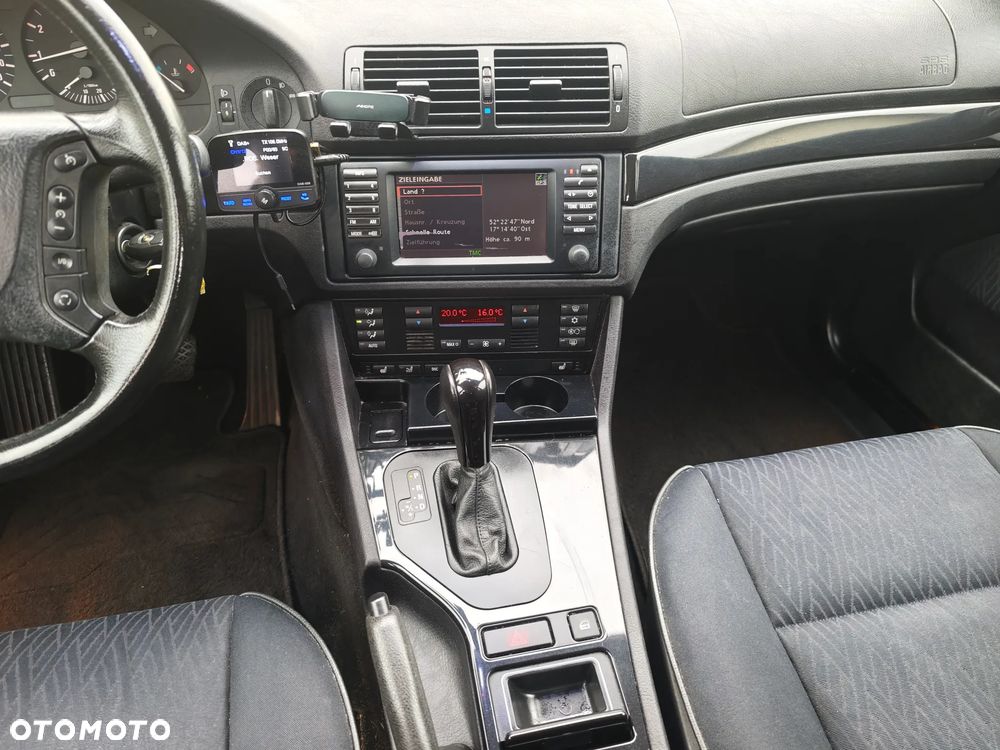 BMW Seria 5 - 21