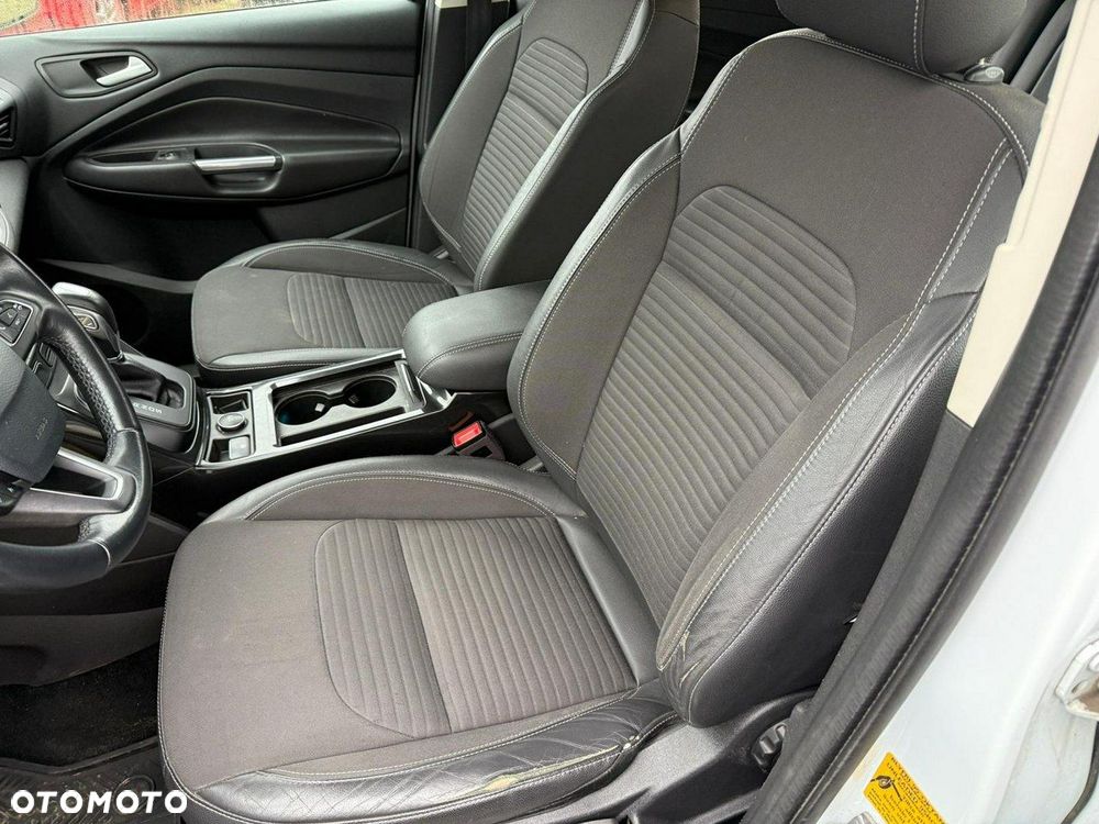 Ford Kuga - 15