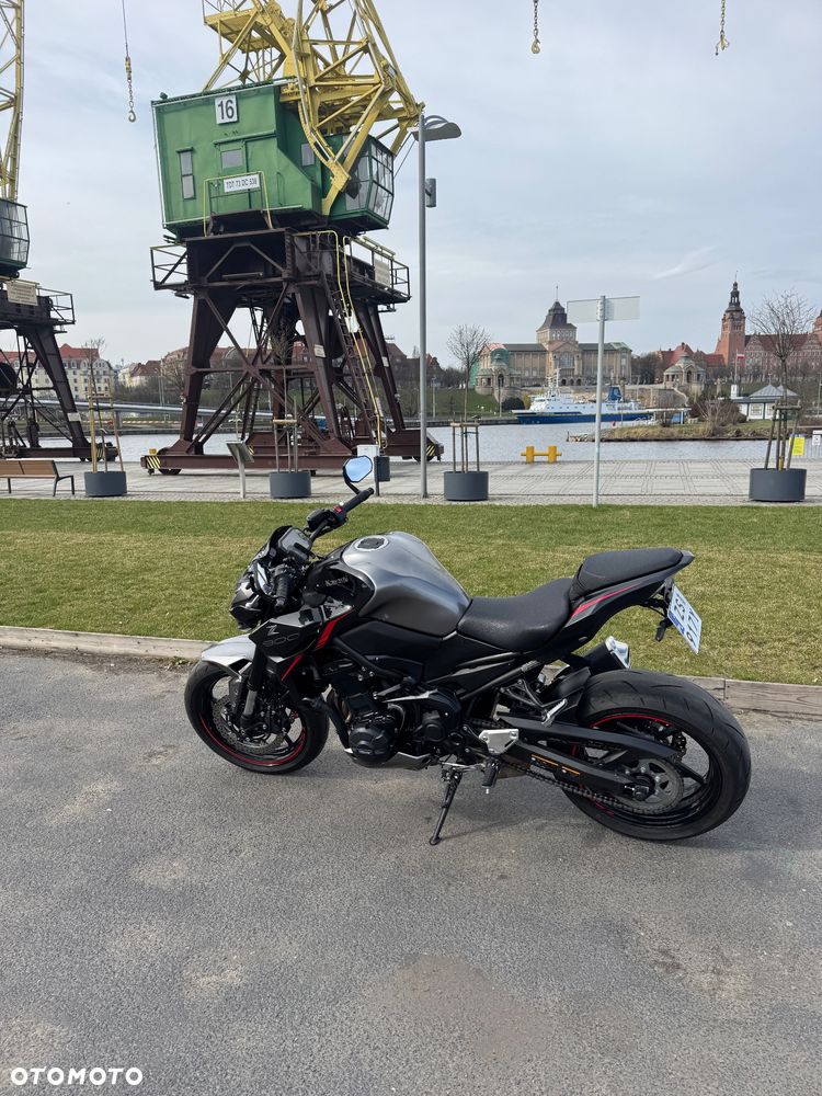 Kawasaki Z 900 - 3