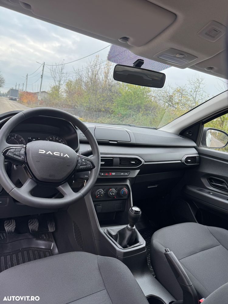 Dacia Sandero - 7