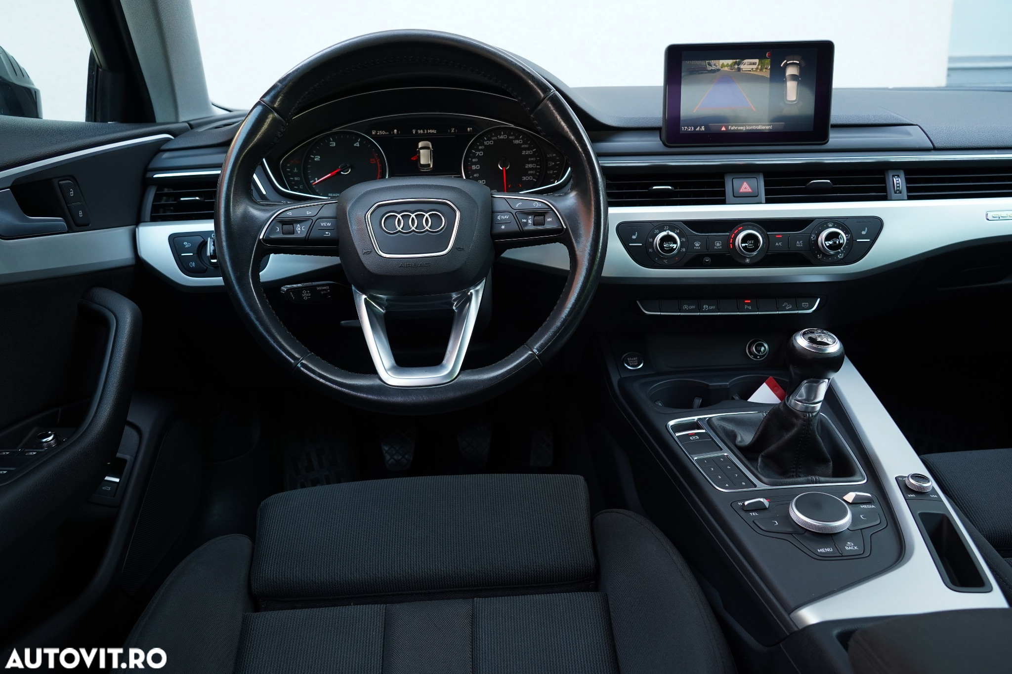 Audi A4 Allroad 2.0 TDI Quattro - 24