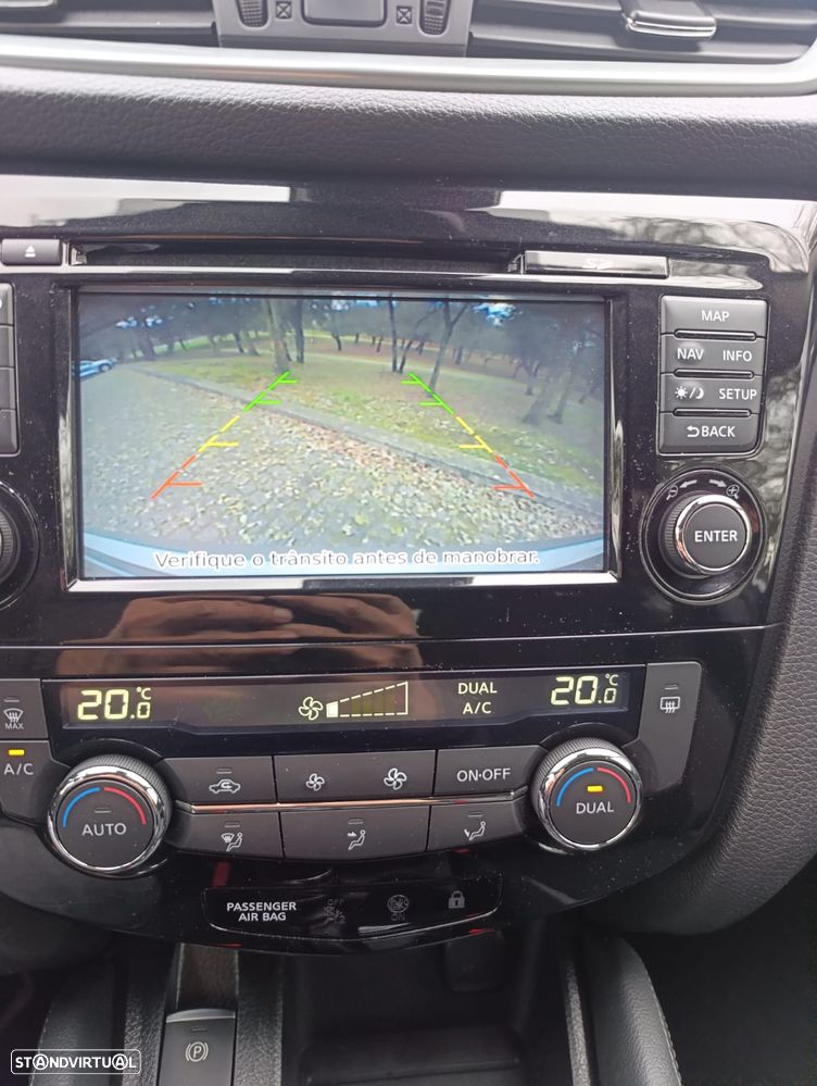 Nissan Qashqai 1.5 dCi DPF acenta - 10