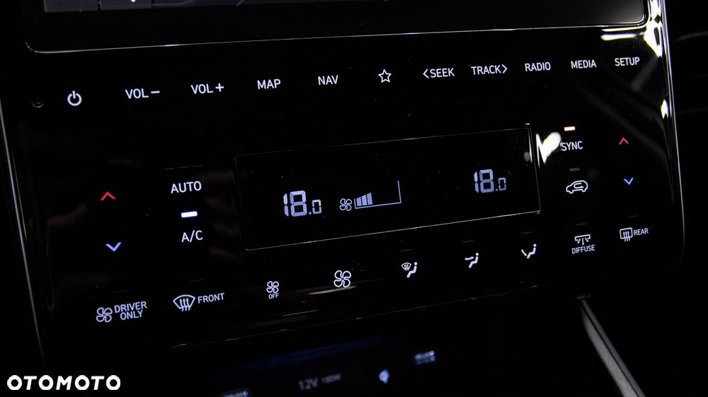 Hyundai Tucson 1.6 T-GDi HEV Executive 2WD - 26