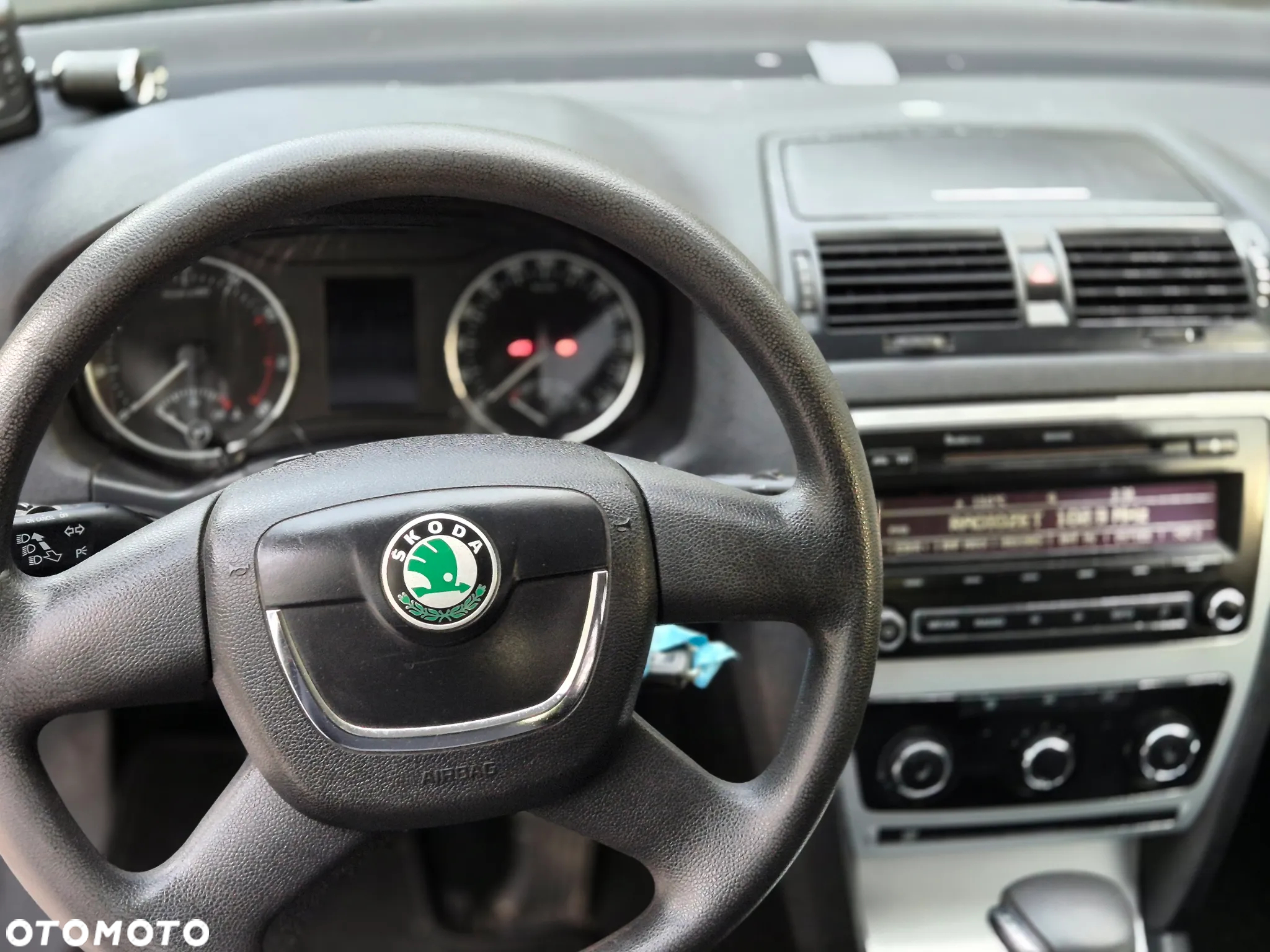 Skoda Octavia Combi 1.6 Automatik IMPULS EDITION - 16